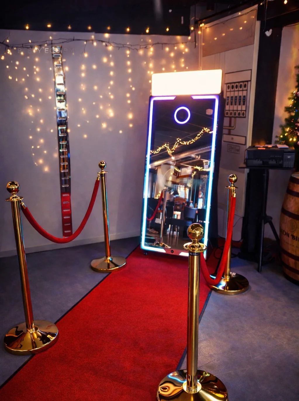 Sfeerfoto gasten bij Desi Booth
